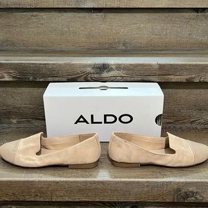 Aldo US size 5 flats.